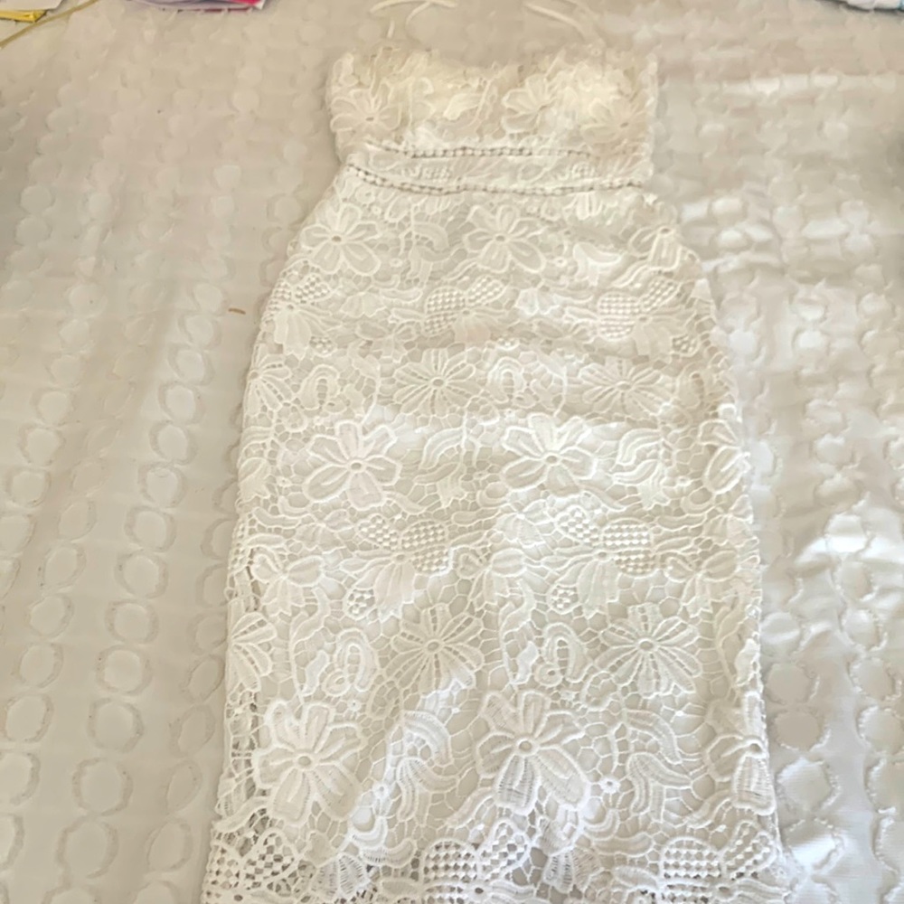 White dress 🤍